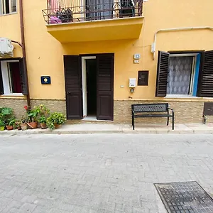 casa-nin-alloggio-incantevole-in-centro.sicilyhotelsitaly.net/